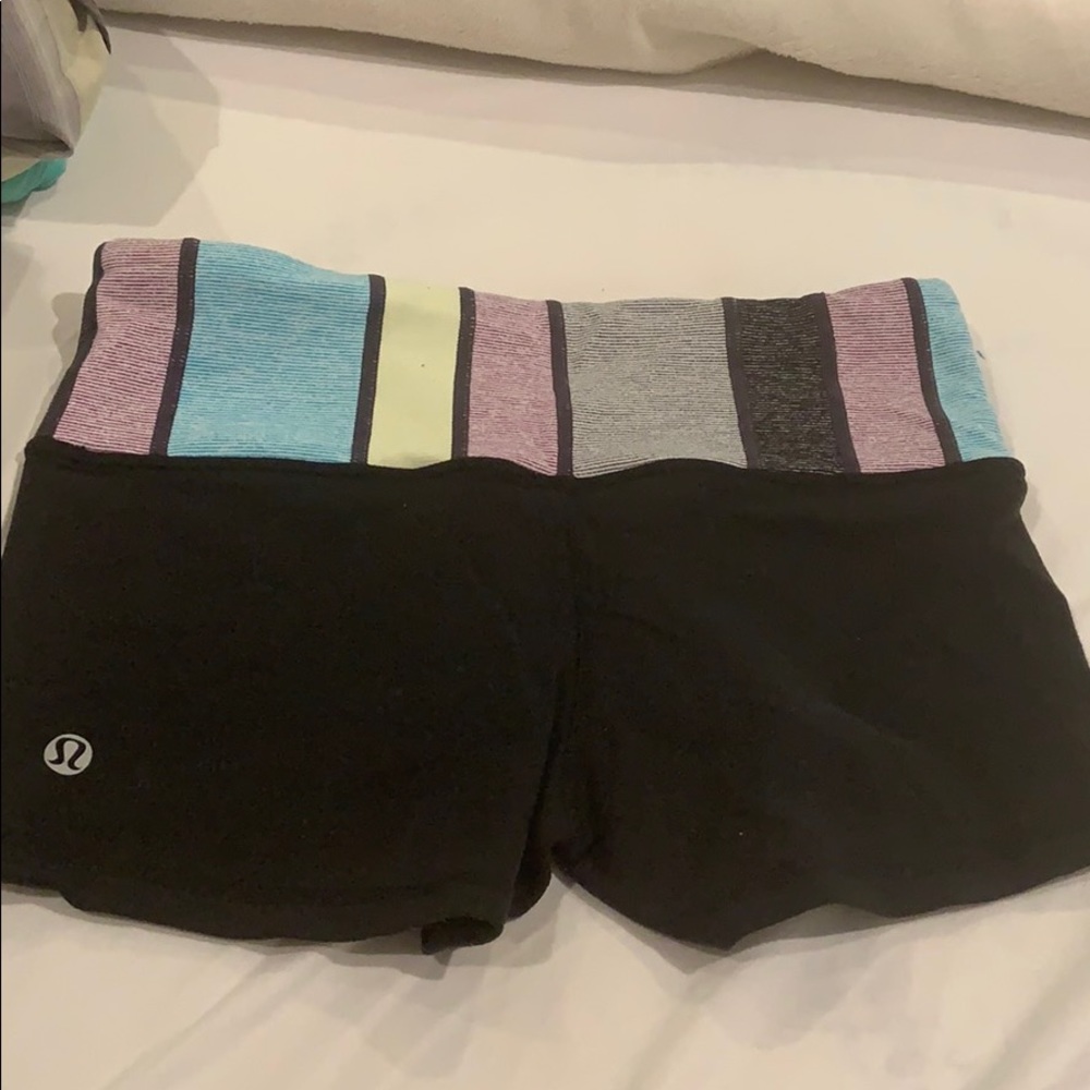 Lululemon short spandex shorts